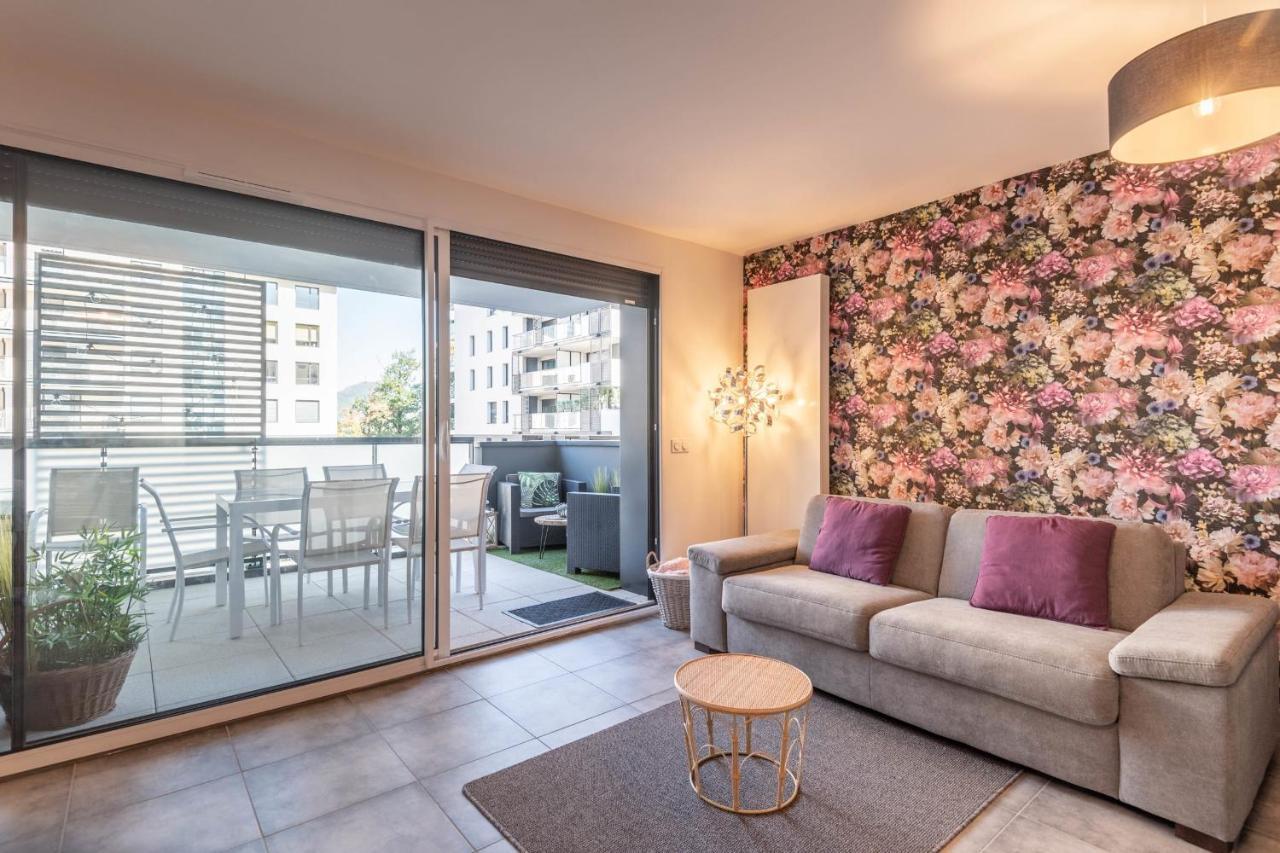 アヌシーVire Moulin Furnished Flatアパートメント エクステリア 写真