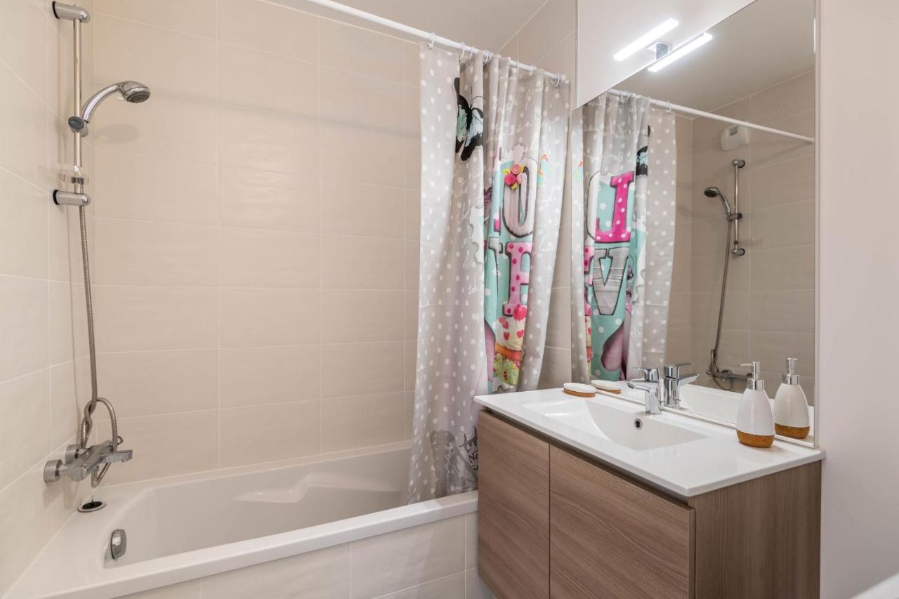 アヌシーVire Moulin Furnished Flatアパートメント エクステリア 写真
